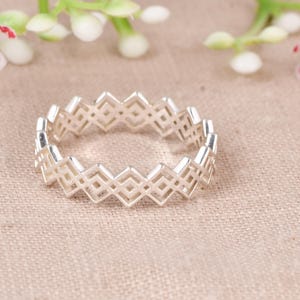 Sterling Silver Geometric Infinti Ring, Zig Zag Pattern Band, Minimalist Stackable Ring, Anniversary Gift For Her