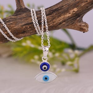 Srebrny naszyjnik ze złym okiem – podwójny niebieski amulet Nazar dla ochrony, minimalistyczna biżuteria warstwowa, prezent na szczęście dla niej