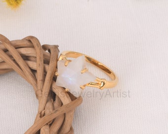 Blue Flash Stone, Finger Ring, Star Ring, Moonstone Ring, Rainbow