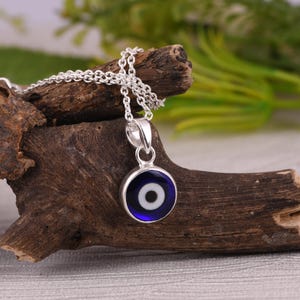 Naszyjnik ze Złym Okiem, Solidny Naszyjnik ze Srebra 925, Niebieski Szklany Amulet Ochronny, Delikatna Biżuteria na Szczęście, Prezent dla Niej