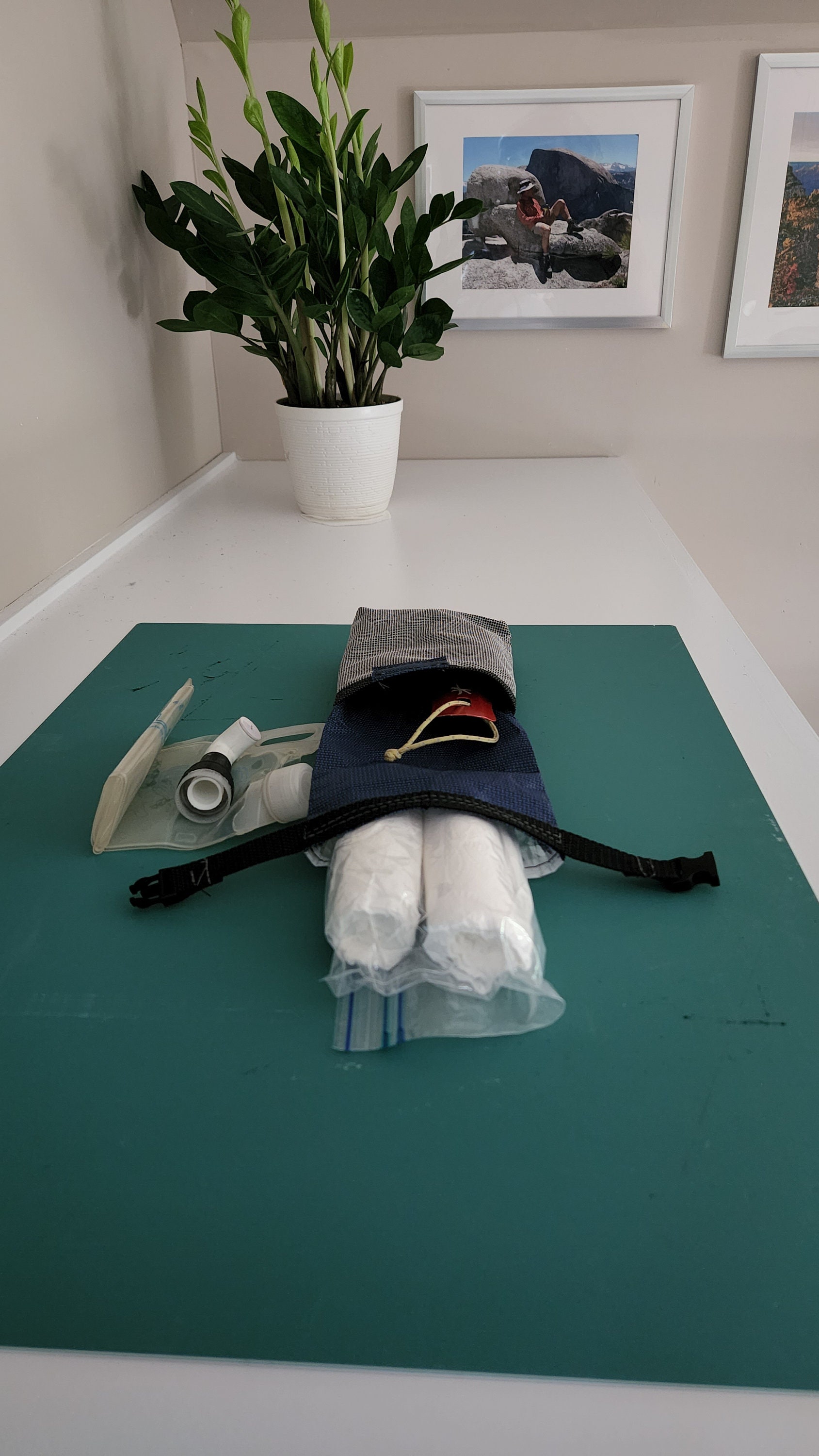 NEW STOCK Ultralight Poop Kit/ Backcountry Toiletry Organizer Organize