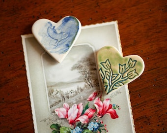 Imanes de nevera grabados, corazones magnéticos de cerámica, imanes decorativos con la palabra "amor", regalo para el Día de la Madre, regalo para la niñera, regalo para invitados de boda