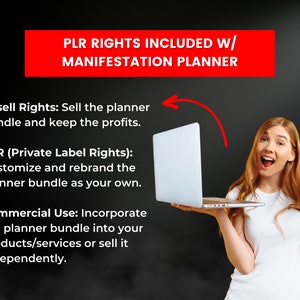 Pode incluir: Uma mulher segurando um laptop e um ma&ccedil;o de dinheiro, com uma faixa vermelha que diz "PLR RIGHTS INCLUDED W/ MANIFESTATION PLANNER". O texto abaixo da faixa lista "Resell Rights", "PLR (Private Label Rights)" e "Commercial Use" com descri&ccedil;&otilde;es de cada um.