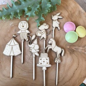 SVG l LASER FILE l CIRCUS fichier laser plaque d’anniversaire joyeux anniversaire caketopper topper fichier numérique incl.