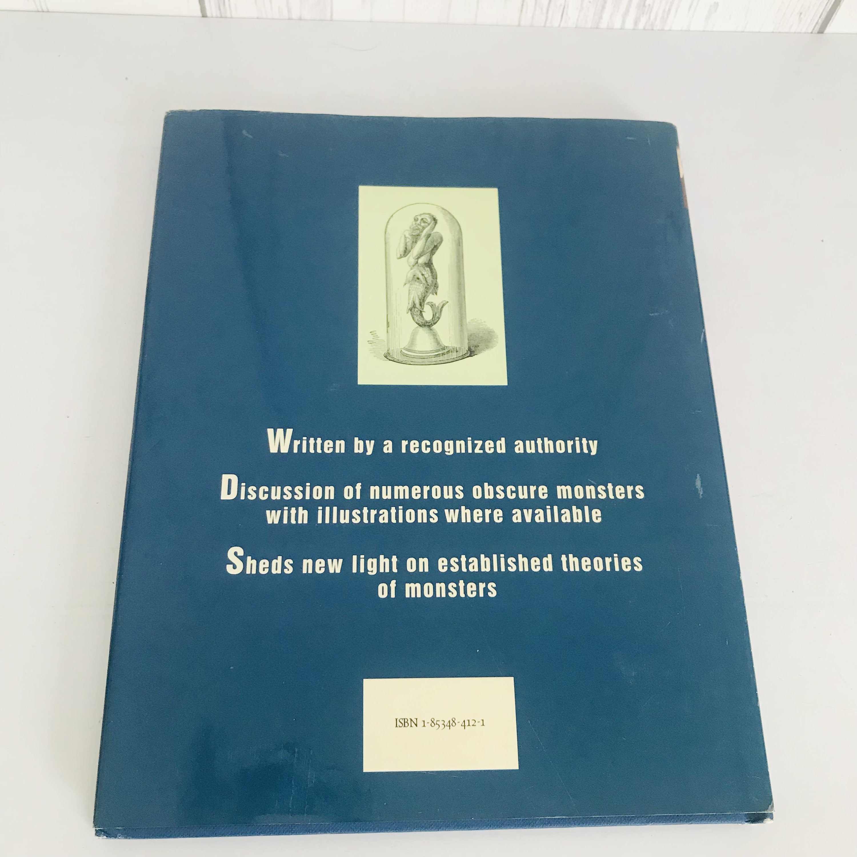 Library of the Unexplained, Great Mysteries, Monsters Book