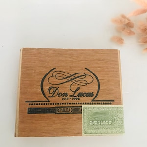 Vintage Cigar Box, Vintage Don Lucas 1992 Cigar Box, Wooden Cigar Box, Vintage Collectible Cigar Box, Farmhouse Decor, Antique Lovers