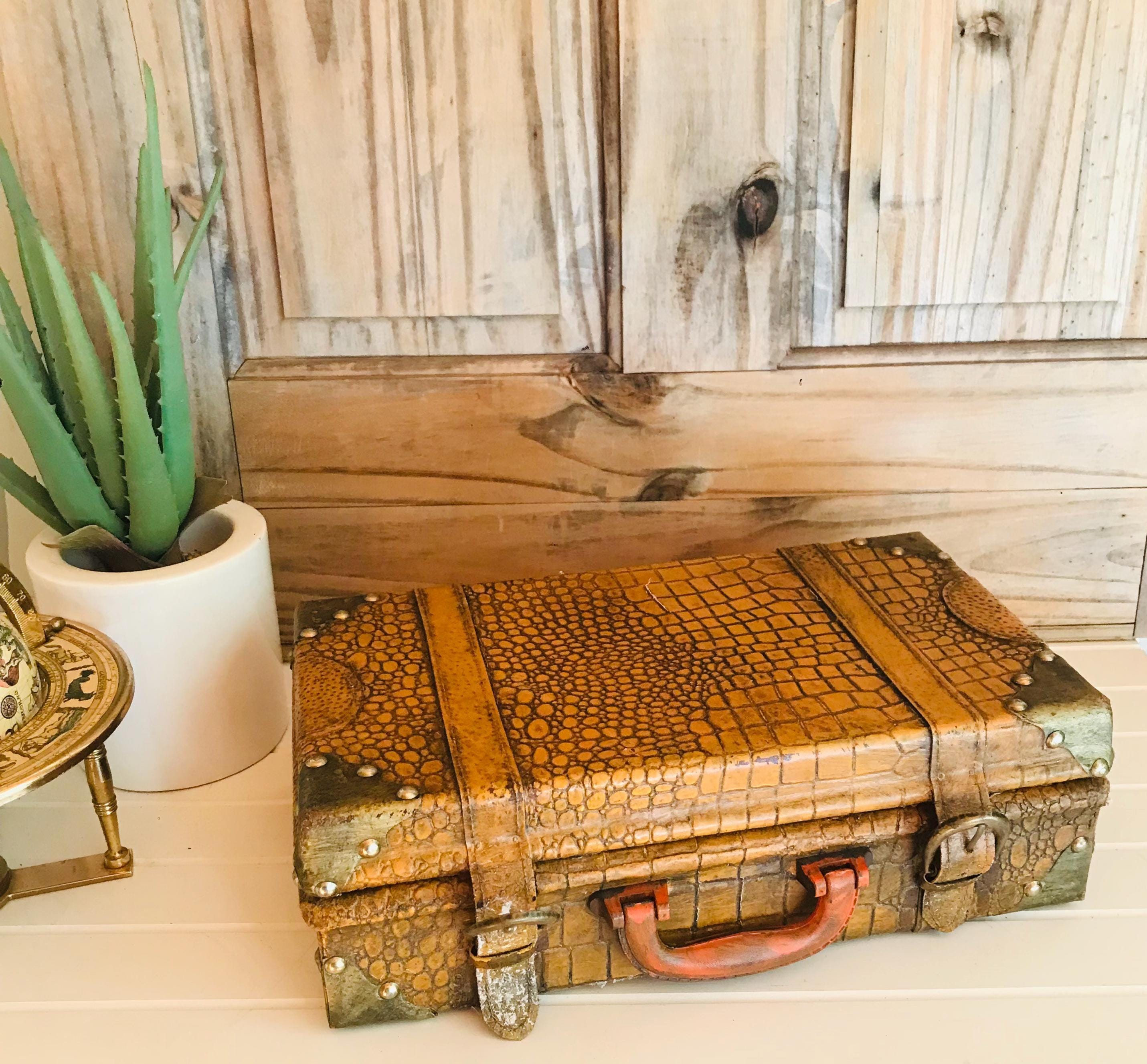 Vintage 1940s Trunk Suitcase - Etsy