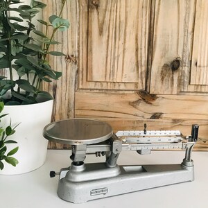 Vintage Industrial Scale, Welch Balance Beam Scale, Vintage Balance, Silver Tone Scale, Mid Century Balance, Kitchen Decor, Industrial
