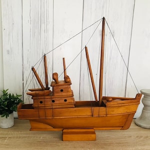 Vintage Wooden Model of Fishing Boat, Varnished Wooden Mounted Boat, Large Wood Fishing Boat, 24'' Boat Sculpture, Coastal Decor, Home Decor