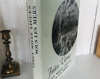 Julio Verne Vingt Mille Lieues Sous Les Mers, Ars Mundi, Hermoso libro vintage grande Julio Verne, Libro francés, Como libro nuevo, Coleccionable
