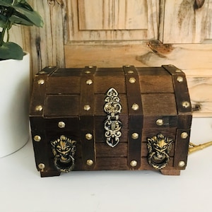 Vintage Treasure Chest Jewelry Box, Ornate Carved Wood Jewelry Chest Lion Head, Red Fabric Box, Vintage Box, Chest Box, Rustic