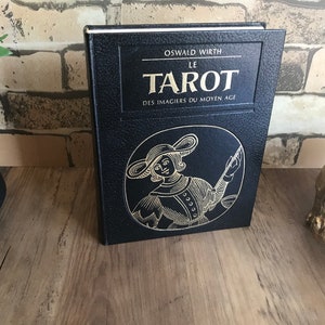 Beautiful Vintage French Litterature, Le Tarot Imagier du Moyen Âge, Oswald Wirth 1984, Retro Book Tarot, Office Decor, Home Decoration
