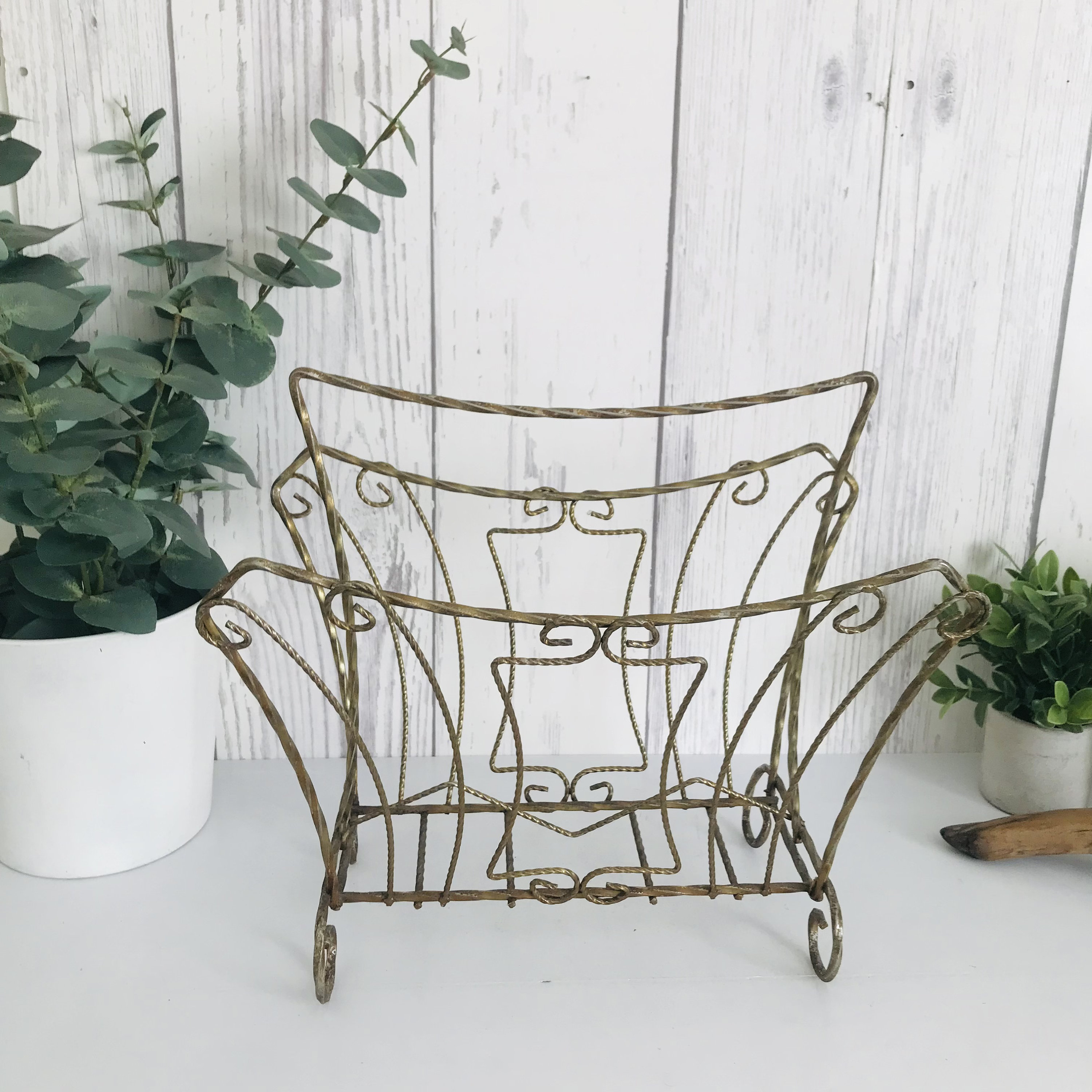 Vintage Magazine Rack - Etsy Canada