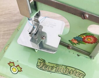 ドイツ製 トイミシン KAYanEE Sew Masterヴィンテージ il_340x270.6007979432_tm2d.jpg
