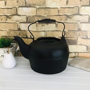 Antique Cast Iron Kettle, Heavy Metal Tea Pot, Kettle Large Cast Iron For Wood Burning Stove, Vintage Kettle, Farm House Kitchen, Rustic
