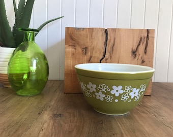 Grüne Crazy Daisy Mixing Nesting Bowl-Vintage Bowl-Retro Kitchen-Mid-Century-Kitchenware-Retro Collectible