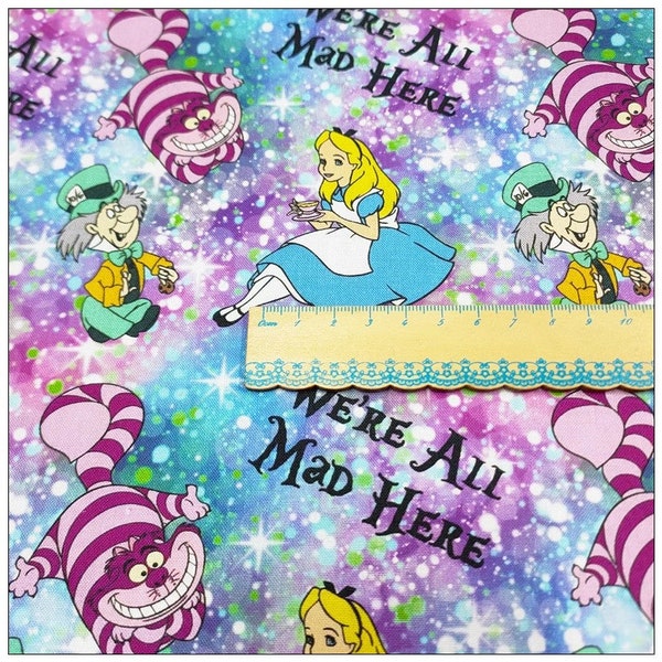 Tissu Alice au pays des merveilles Le tissu du chat du Cheshire - Tissu Anime - Tissu de dessin animé - Tissu 100 % coton - Tissu matelassé - Par la demi-cour