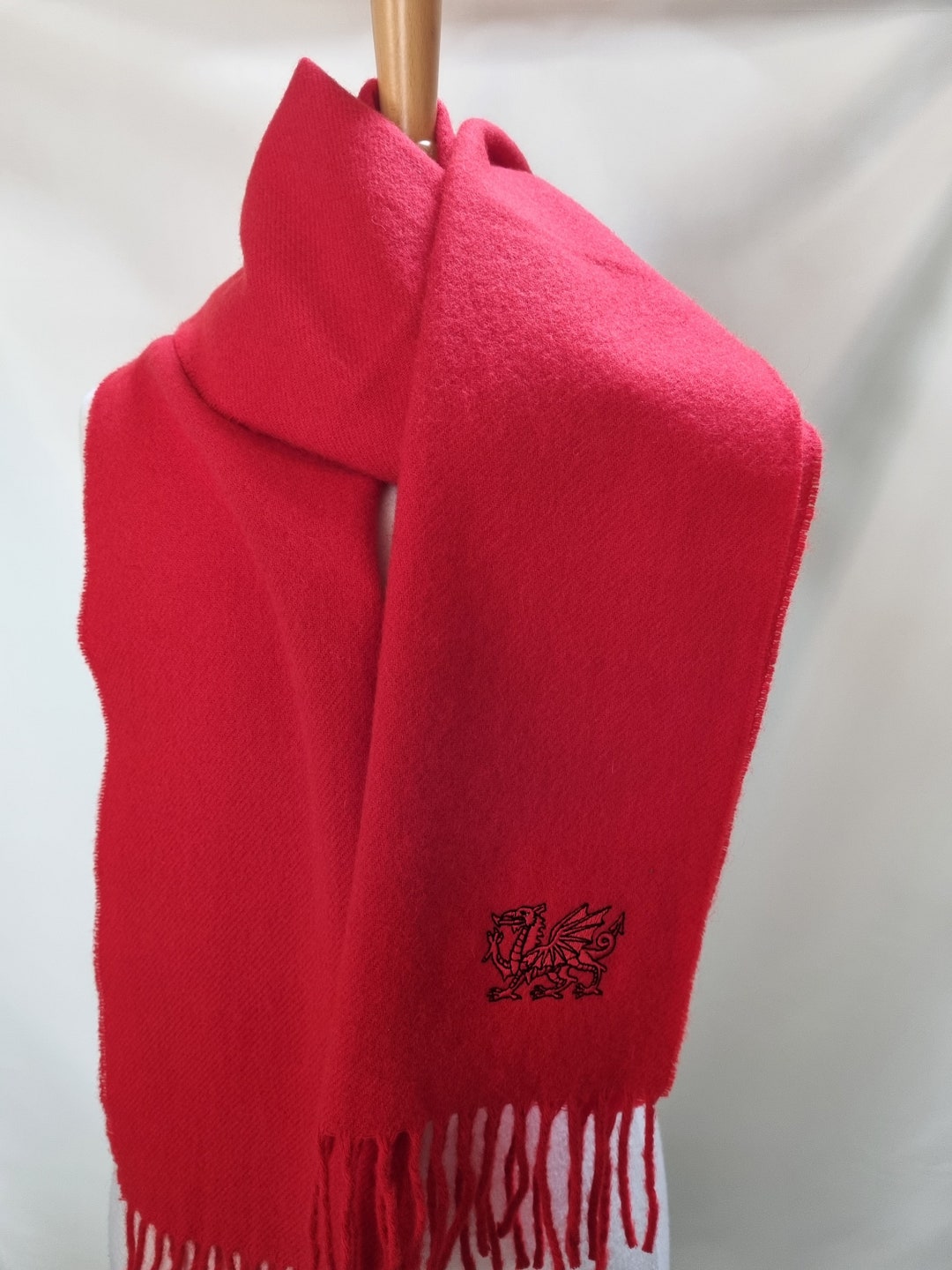 EMBROIDERED LAMBSWOOL SCARF 【RED】 Lambswool Scarf Red With Dragon Embroidery - Etsy