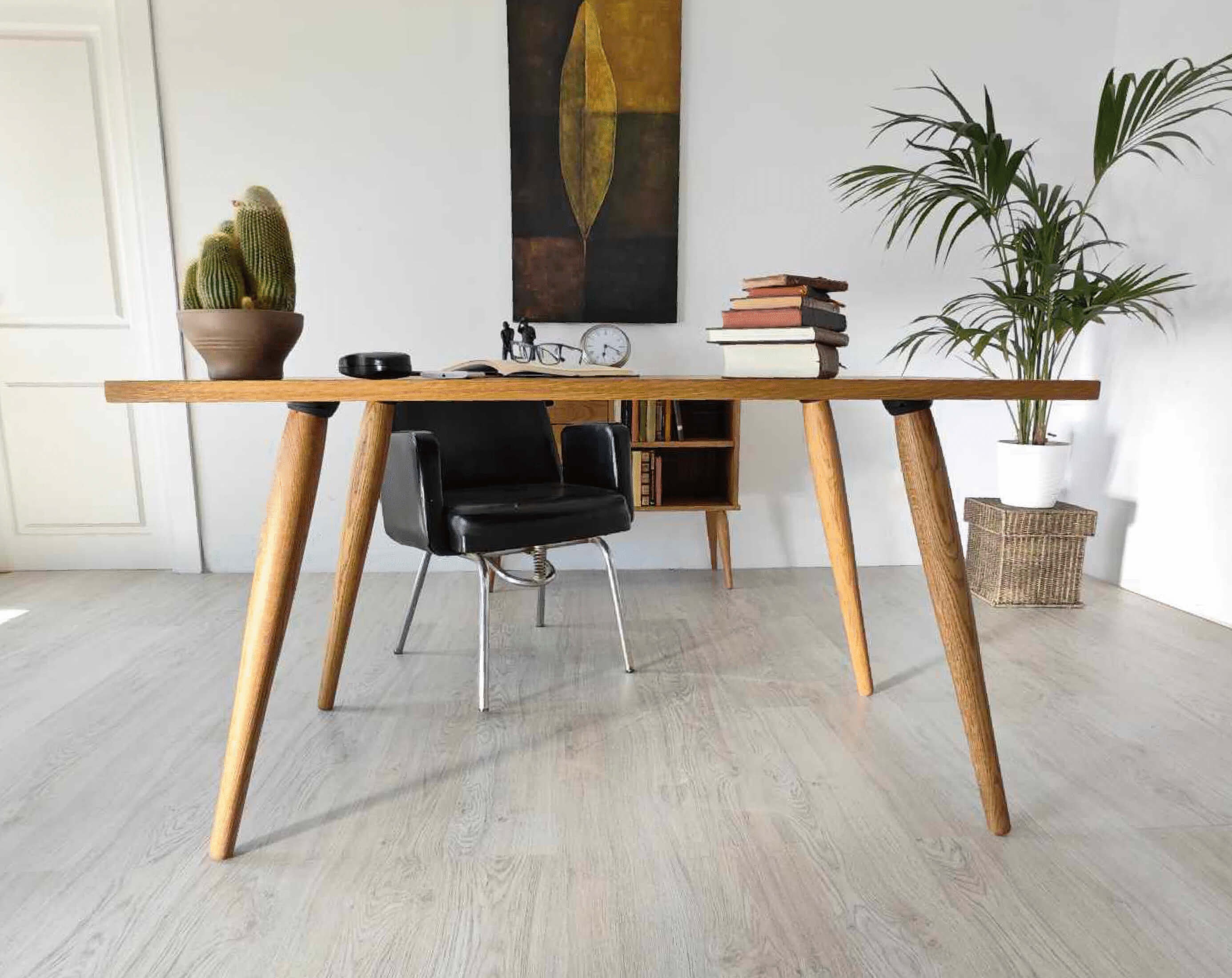 Handmade Solid Oak Desk: Sustainable Wood, Raicex Nobles Brand