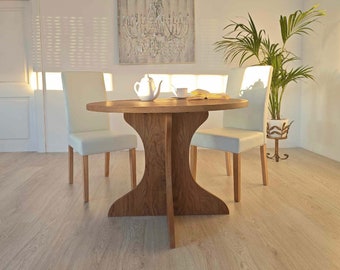 Round table in solid oak, Ref. 01540.