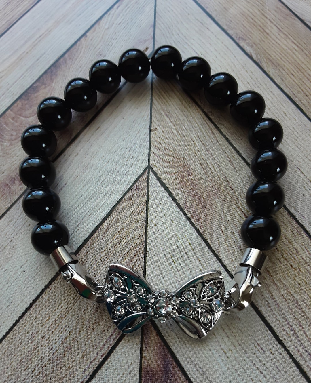 Black Beaded Stretchy Bracelet With Detailed Bow Clip Charm - Etsy