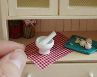 Dollhouse Miniature Mortar and Pestle | 1:12 Scale Kitchenware