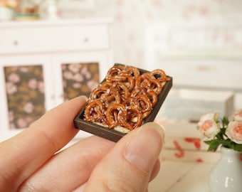 1:12 Scale Miniature Pretzel | Dollhouse Bakery Food