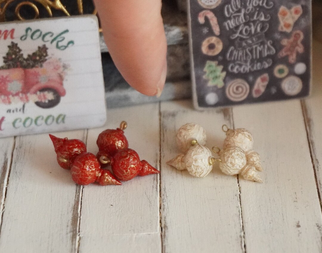 Set Of 4pcs 1 12 Scale Christmas Ornaments Ornate Style Dollhouse set-of-4pcs-1-12-scale-christmas-ornaments-ornate-style-dollhouse