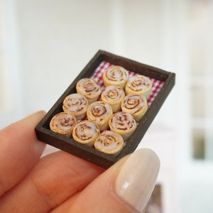1:12 Scale Tray with Cinnamon Rolls | Dollhouse Miniature Bakery Food | Miniature Pastries