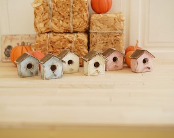 1:12 Scale Shabby Birdhouse | Dollhouse Miniature Garden Accessories | Dollhouse Decor