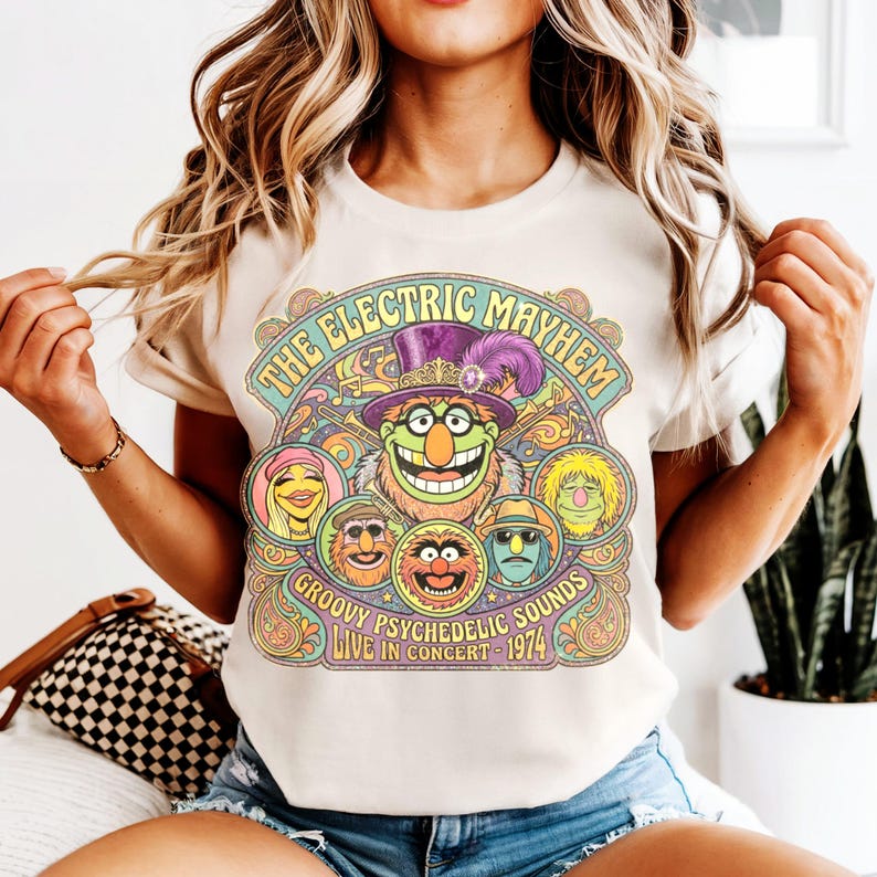 The Electric Mayhem "Groovy Psychedelic Sounds" 1974 concert graphic on a cream t-shirt.