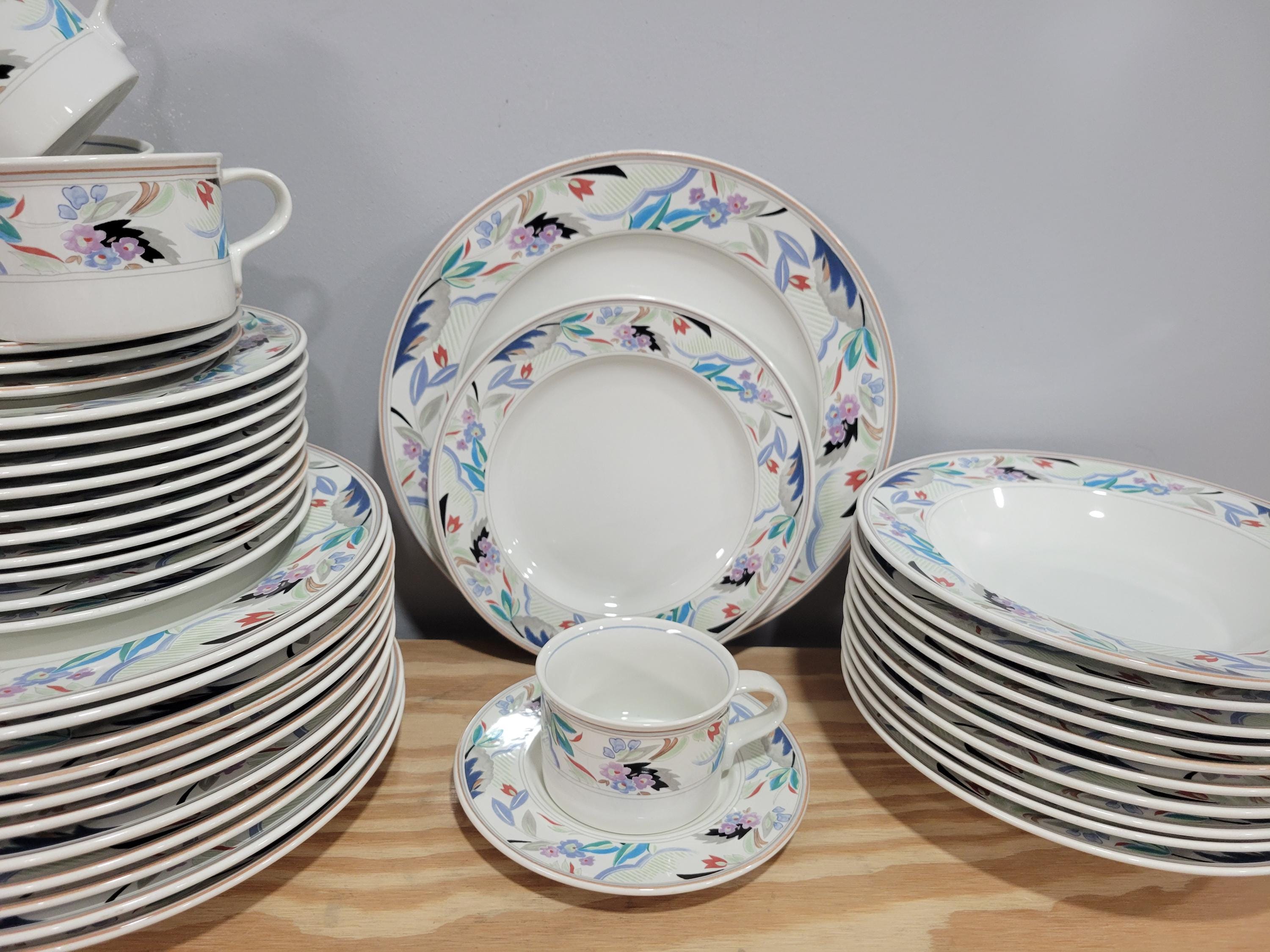 Mikasa Intaglio Marbella Stoneware Dinnerware Setting ---PICK