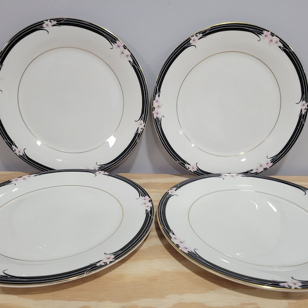 Royal Doulton Vogue Collection Enchantment 10" Dinner Plates - Set of 4