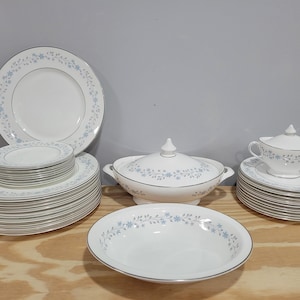 Royal Doulton Chalet Bone China Placeset - Choose