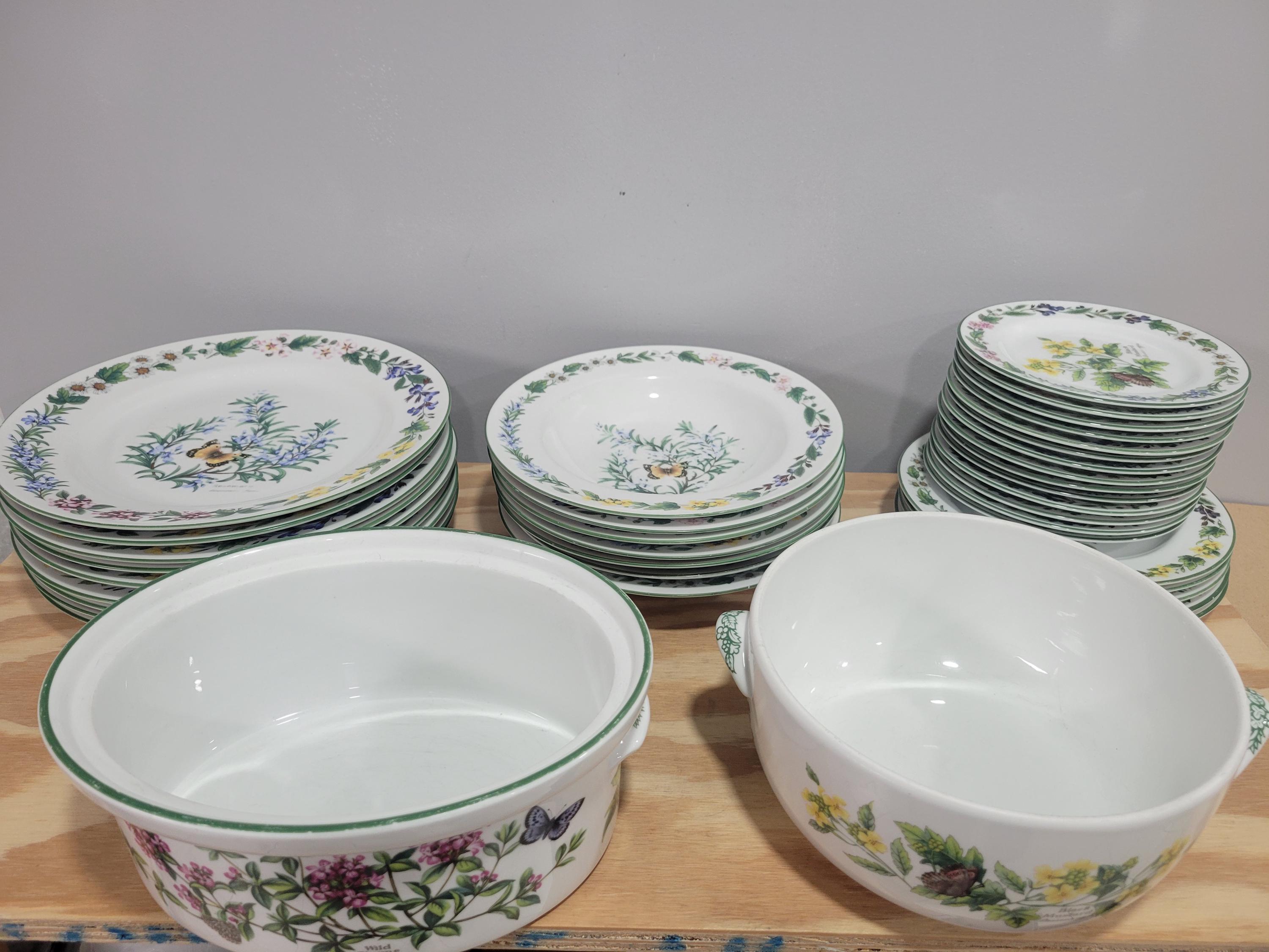 Royal Worcester Porcelain Dinner Set - Etsy