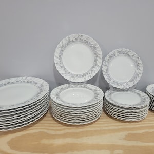 Haviland LIMOGES Valmont Swirl Porcelain Dinnerware Setting