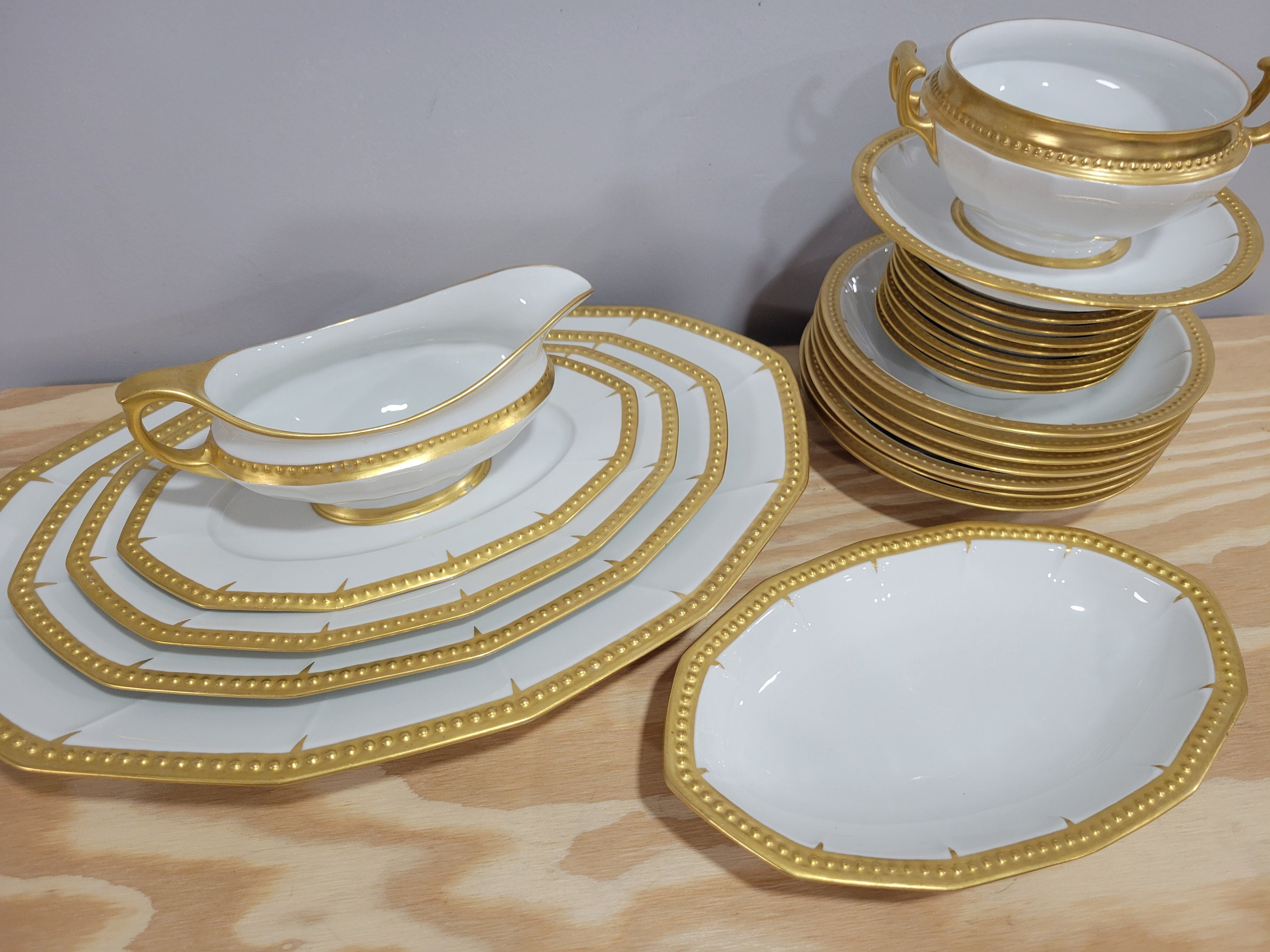 Hutschenreuther Selb LHS Bavaria Solid Gold Trim Porcelain