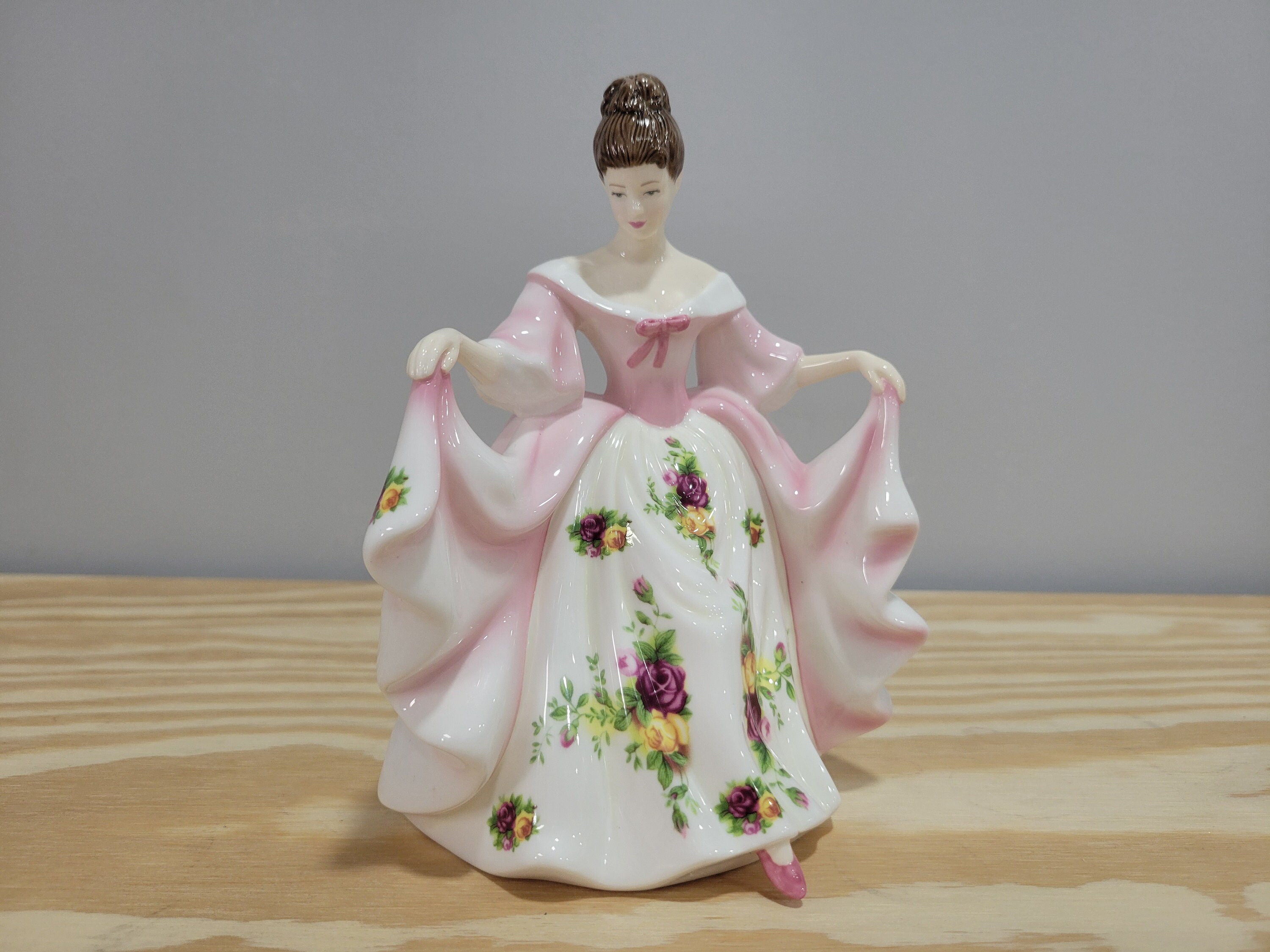 工芸品   / PRETTY LADIES Kathryn Royal Doulton Pretty Ladies Figurine #kathryn 20078 - Etsy