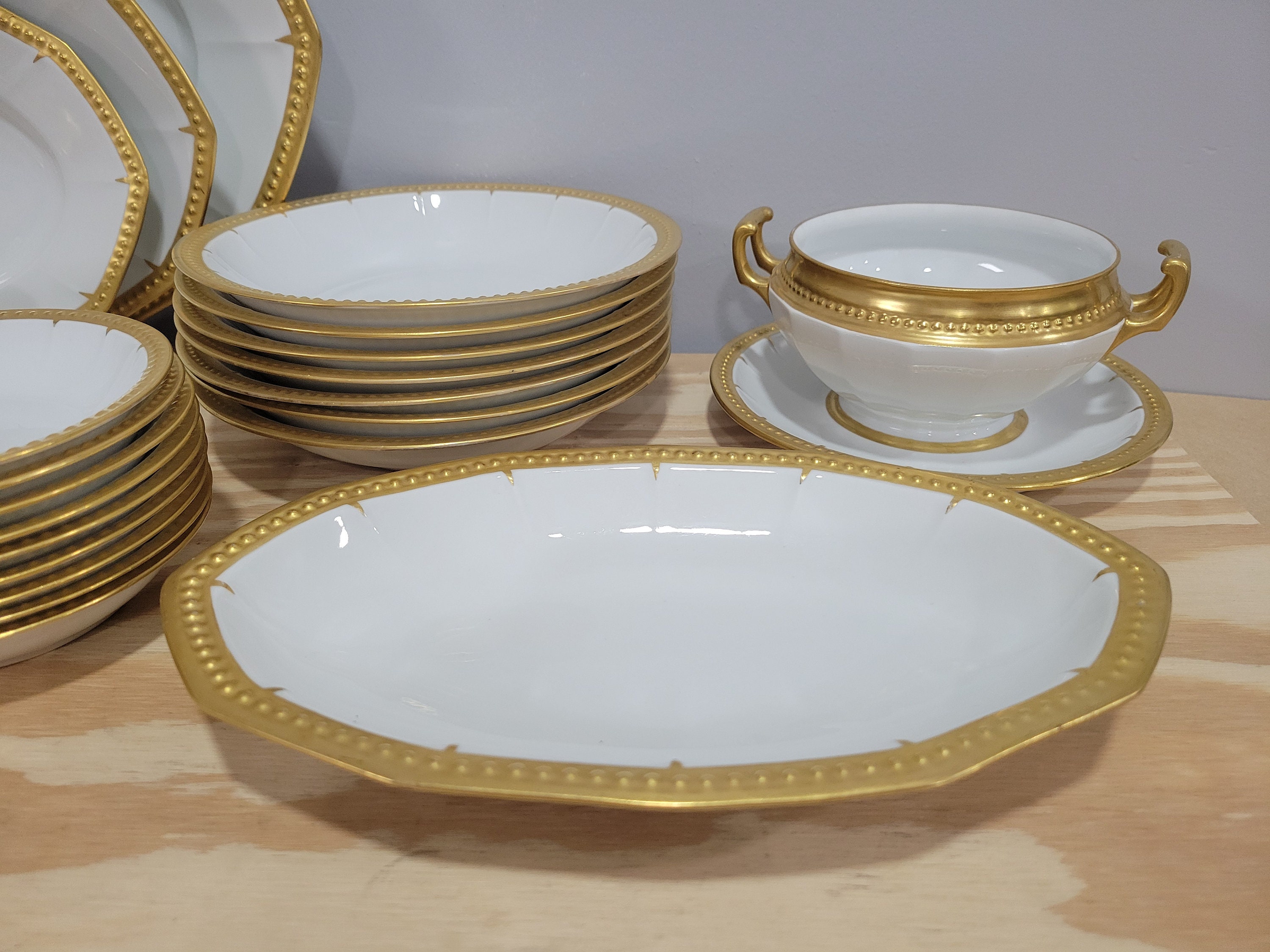 Hutschenreuther Selb LHS Bavaria Solid Gold Trim Porcelain