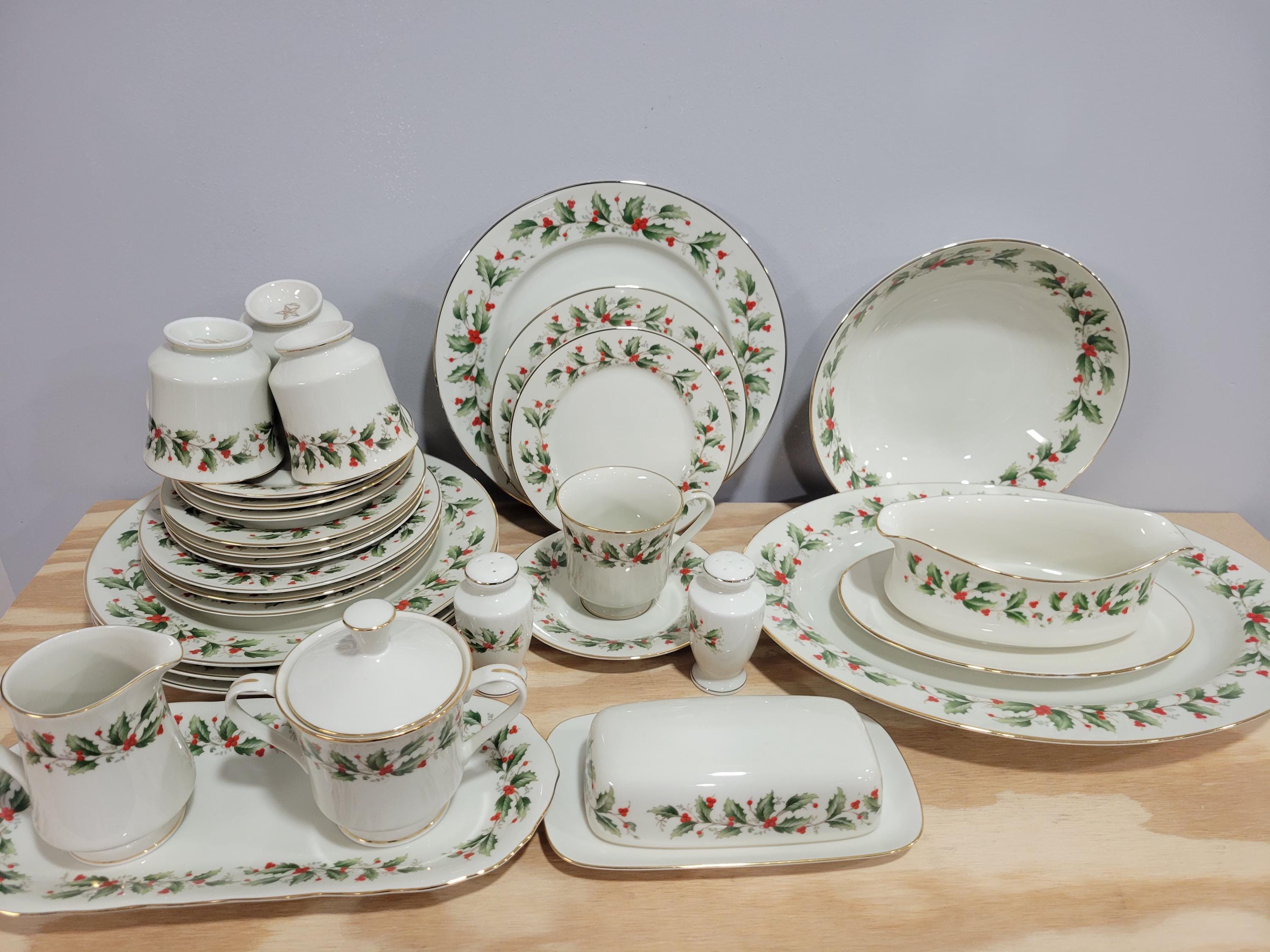 Royal Gallery / the Trimmings Holly Christmas Japan Fine