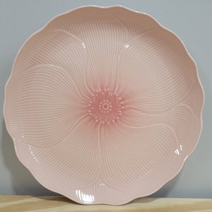 Mikasa Larry Laslo Spring HIBISCUS Pale Pink Dinnerware
