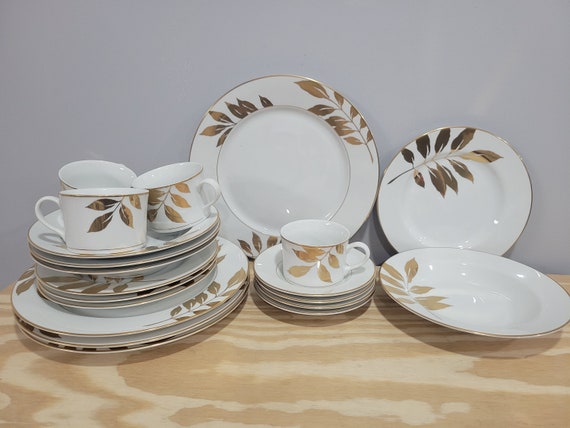 Mikasa Gold Leaf White Fine China Place Setting for 4 - Set of 20