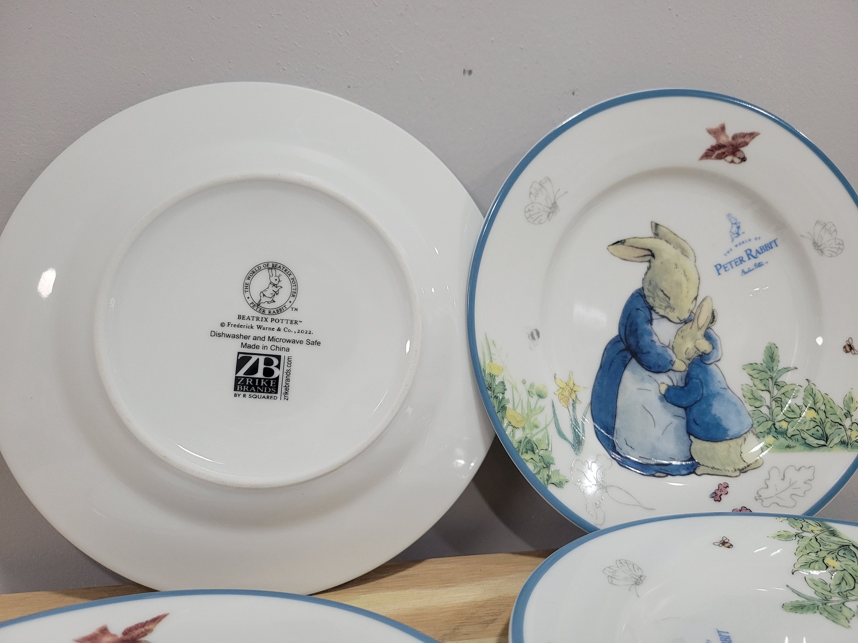 ZRIKE Peter Rabbit Classic 8 Salad Plates Set of 4 - Etsy
