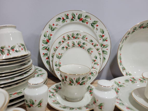 ロイヤルギャラリーGallery Holly&The joy　大皿 ロイヤルギャラリーRoyalGallery Holly&The joy 大皿