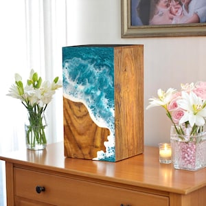 Handgefertigte Urnenkiste aus Palisander mit Meereswellen Design Premium-Memorial-Andenken