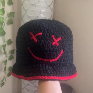 Crochet Louis Tomlinson Bucket Hat, Louis Smiley Logo, Crochet Bucket Hat Pattern, Louis Tomlinson Merch, Faith in the Future, 1d Merch