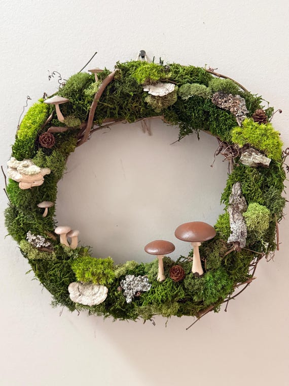 Mushroom Moss Wreath: 14" Living Wall Art, Forest Decor