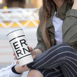 ER RN 20 Unzen Becher, Krankenschwester Becher, Krankenschwester Becher, ER Krankenschwester Becher, weißer Krankenschwester Becher