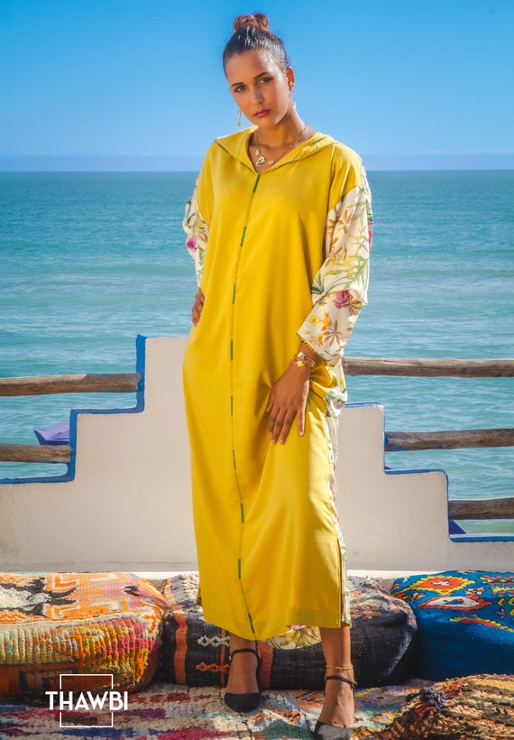 Buy Robe Fendue Boheme Marocaine Djellaba Faite a La Main Avec Randah Pour Femme elegante Jellaba Florale Marocaine Online in India Etsy