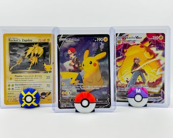Magnetic Pokeball TopLoader Stand